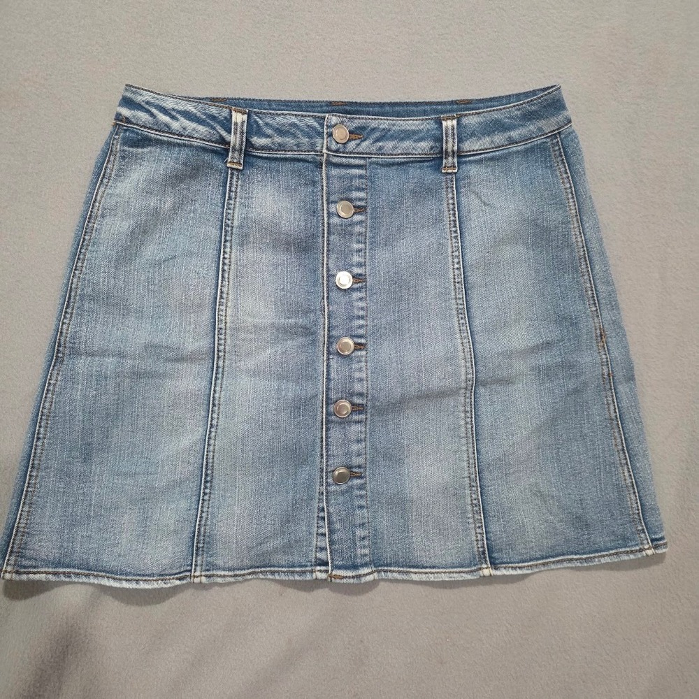 Old Navy Blue Denim Mini Skirt Button Front A-Line Medium Wash Womens Size 12